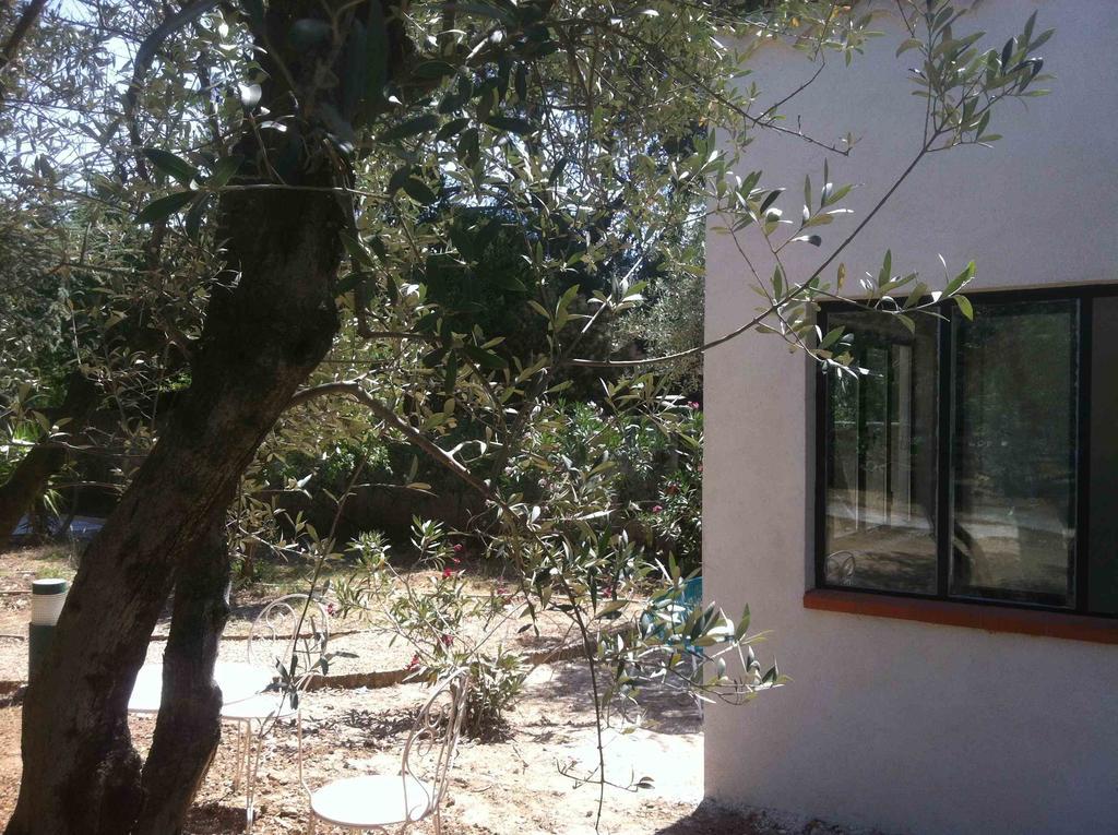 Hotel Du Coté de Chez Soi à La Ciotat Chambre photo