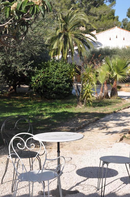 Hotel Du Coté de Chez Soi à La Ciotat Chambre photo